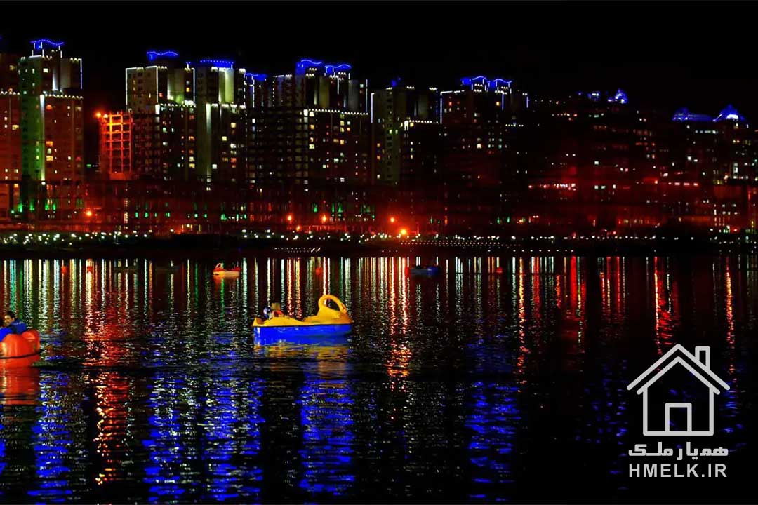 نمای شب دریاچه چیتگر - همیار ملک