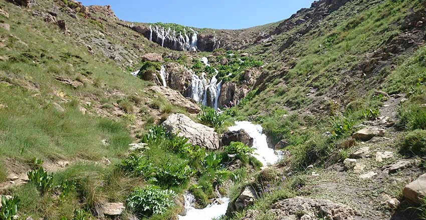 دشت لار دماوند اطراف تهران - همیار ملک