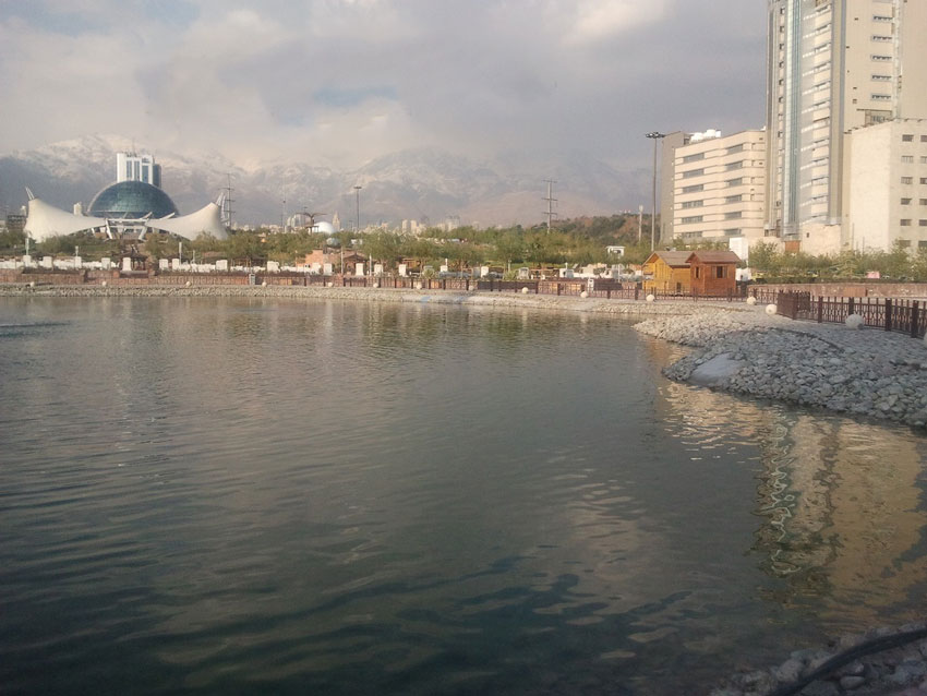 دریاچه مصنوعی خزر پارک آب و آتش و پل طبیعت - همیار ملک